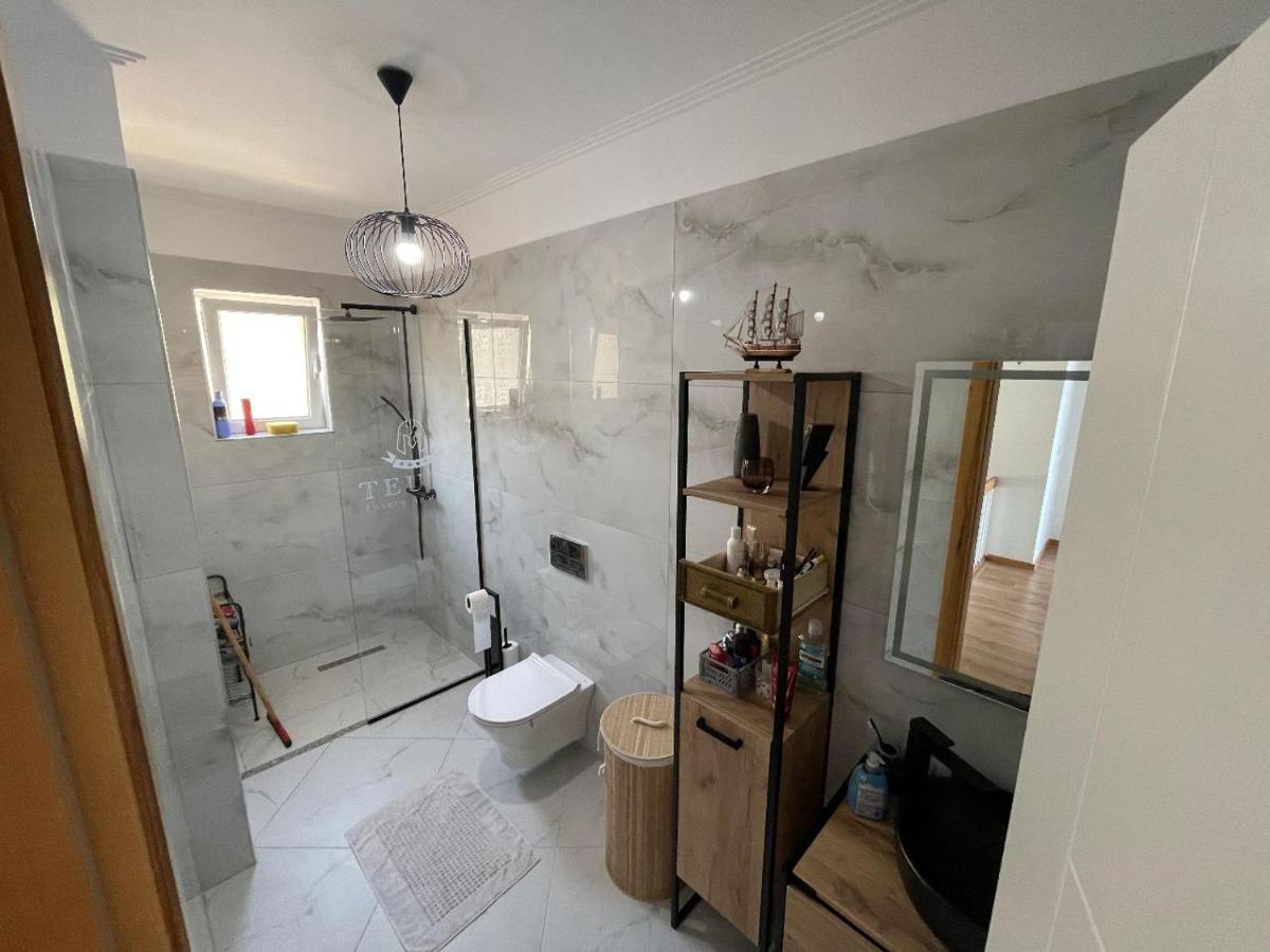 Sarandë Teuta- Luxury Penthouse 200M2 아파트 외부 사진